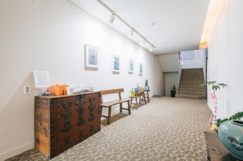 Hotel Gaon J Stay Seogwipo Ngoại thất bức ảnh